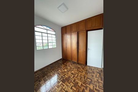 Casa à venda com 3 quartos, 74m² em Santa Rosa, Belo Horizonte