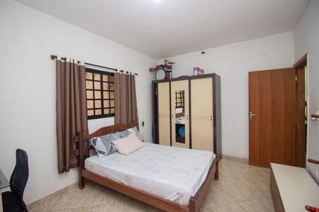 Casa à venda com 130m², 4 quartos e 3 vagasQuarto Suíte 1