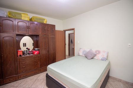 Casa à venda com 130m², 4 quartos e 3 vagasQuarto 1