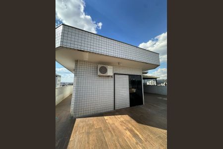 Casa à venda com 280m², 4 quartos e 3 vagas
