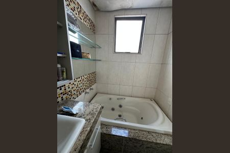 Casa à venda com 280m², 4 quartos e 3 vagas