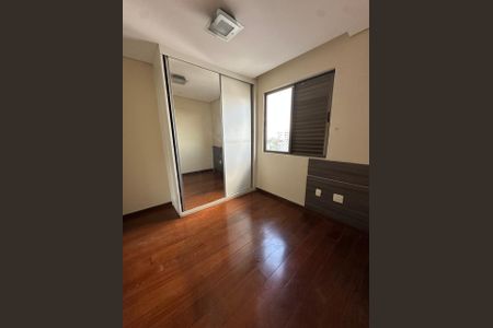 Casa à venda com 280m², 4 quartos e 3 vagas