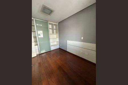 Casa à venda com 280m², 4 quartos e 3 vagas