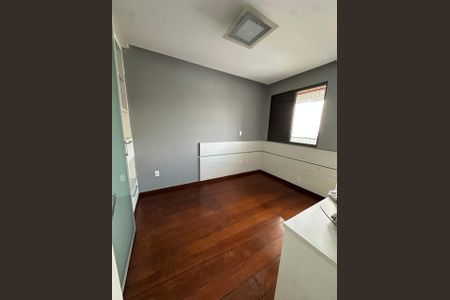 Casa à venda com 280m², 4 quartos e 3 vagas