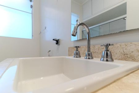 Apartamento para alugar com 210m², 4 quartos e 1 vagaBanheiro da Suíte