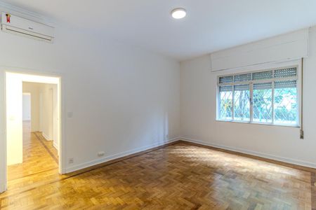 Apartamento para alugar com 210m², 4 quartos e 1 vagaSuíte