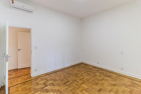 Apartamento para alugar com 210m², 4 quartos e 1 vagaQuarto 1