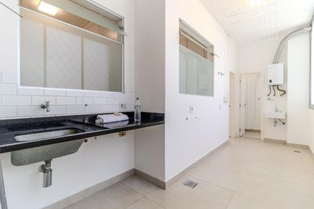 Apartamento para alugar com 210m², 4 quartos e 1 vagaÁrea de Serviço