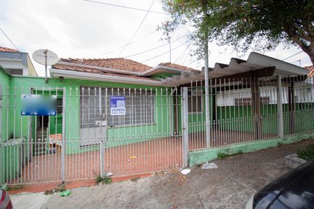 Casa à venda com 240m², 4 quartos e 2 vagasFachada