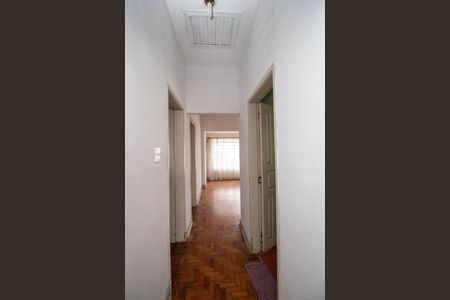 Casa à venda com 240m², 4 quartos e 2 vagasCasa 3 - Corredor