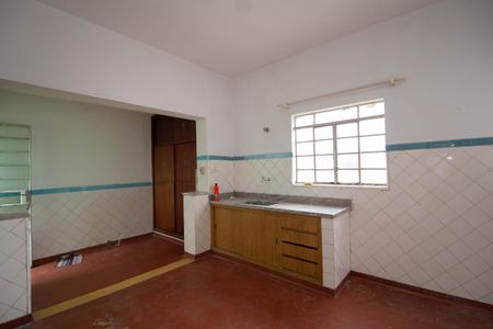 Casa à venda com 240m², 4 quartos e 2 vagasCasa 3 - Cozinha