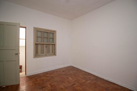 Casa à venda com 240m², 4 quartos e 2 vagasCasa 2 - Quarto 1