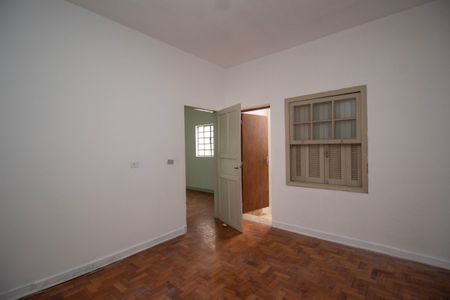 Casa à venda com 240m², 4 quartos e 2 vagasCasa 2 - Quarto 1