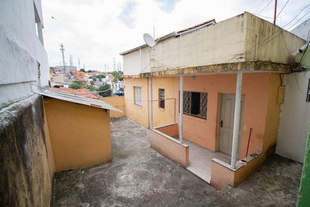 Casa à venda com 240m², 4 quartos e 2 vagasCasa 01