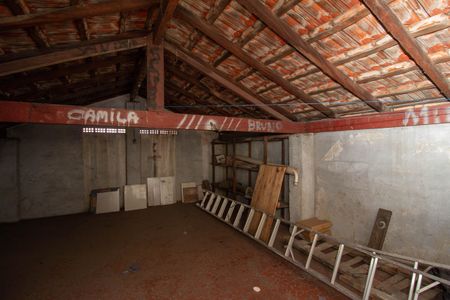 Casa à venda com 240m², 4 quartos e 2 vagasPorão