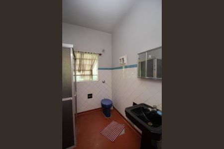 Casa à venda com 240m², 4 quartos e 2 vagasCasa 3 - Banheiro