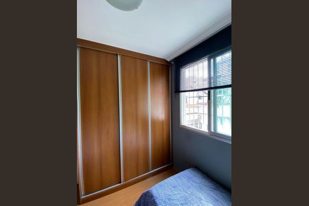 Casa à venda com 83m², 2 quartos e 1 vaga