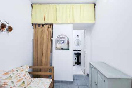 Casa à venda com 250m², 6 quartos e 2 vagas Casa à venda com 250m², 6 quartos e 2 vagasQuarto de Serviço