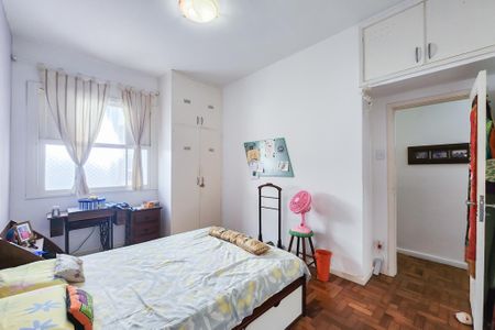 Casa à venda com 250m², 6 quartos e 2 vagas Casa à venda com 250m², 6 quartos e 2 vagasSuite 2