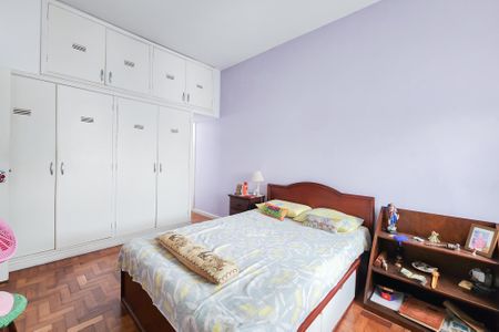 Casa à venda com 250m², 6 quartos e 2 vagas Casa à venda com 250m², 6 quartos e 2 vagasSuite 2