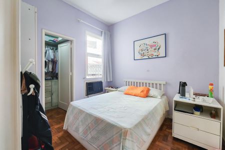 Casa à venda com 250m², 6 quartos e 2 vagas Casa à venda com 250m², 6 quartos e 2 vagasSuite 1