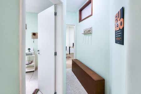 Casa à venda com 250m², 6 quartos e 2 vagas Casa à venda com 250m², 6 quartos e 2 vagasAnexo