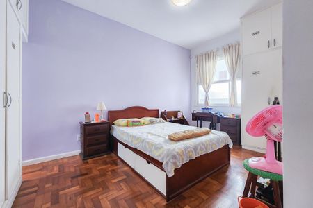 Casa à venda com 250m², 6 quartos e 2 vagas Casa à venda com 250m², 6 quartos e 2 vagasSuite 2