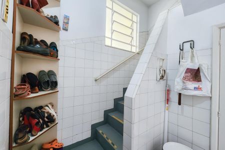 Casa à venda com 250m², 6 quartos e 2 vagas Casa à venda com 250m², 6 quartos e 2 vagasÁrea de Serviço