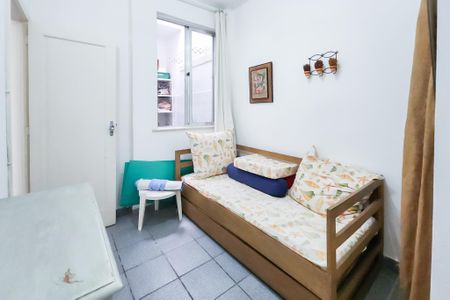 Casa à venda com 250m², 6 quartos e 2 vagas Casa à venda com 250m², 6 quartos e 2 vagasQuarto de Serviço