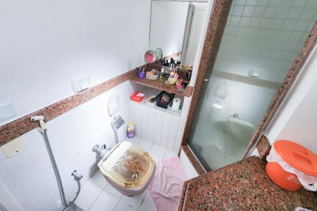 Casa à venda com 250m², 6 quartos e 2 vagas Casa à venda com 250m², 6 quartos e 2 vagasBanheiro da Suite 2