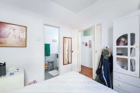 Casa à venda com 250m², 6 quartos e 2 vagas Casa à venda com 250m², 6 quartos e 2 vagasSuite 1