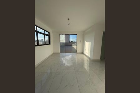 Casa à venda com 4 quartos, 262m² em Santa Rosa, Belo Horizonte