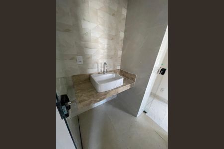 Casa à venda com 4 quartos, 262m² em Santa Rosa, Belo Horizonte