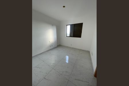 Casa à venda com 4 quartos, 262m² em Santa Rosa, Belo Horizonte