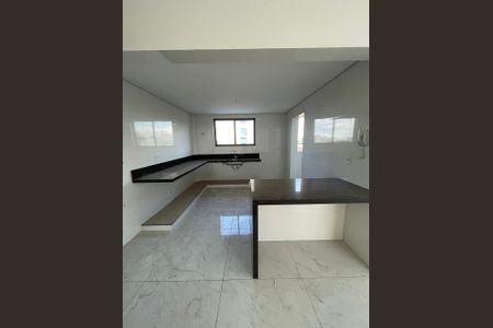 Casa à venda com 262m², 4 quartos e 3 vagas