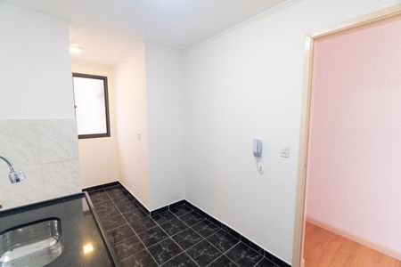 Apartamento para alugar com 51m², 2 quartos e 1 vaga Apartamento para alugar com 51m², 2 quartos e 1 vagaCozinha e Área de Serviço