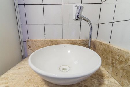 Apartamento para alugar com 51m², 2 quartos e 1 vaga Apartamento para alugar com 51m², 2 quartos e 1 vagaBanheiro Detalhe