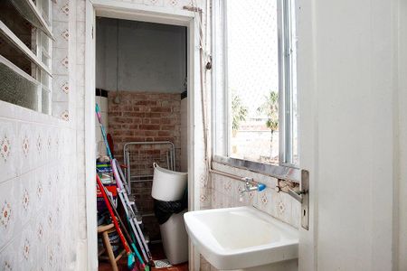 Apartamento para alugar com 75m², 2 quartos e sem vagaCozinha + Área de Serviço