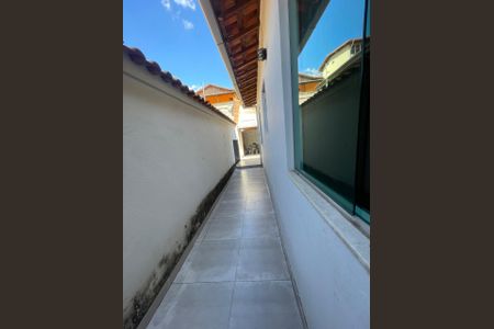 Casa à venda com 180m², 3 quartos e 2 vagas