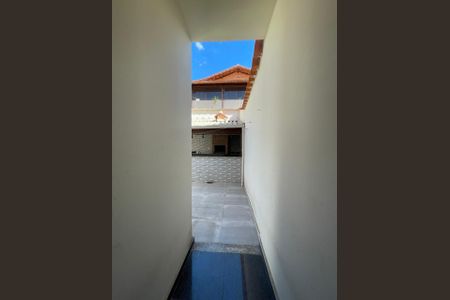 Casa à venda com 180m², 3 quartos e 2 vagas