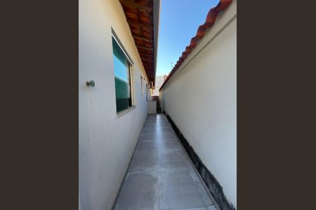 Casa à venda com 180m², 3 quartos e 2 vagas