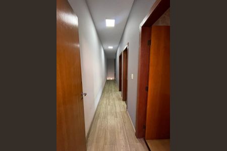 Casa à venda com 180m², 3 quartos e 2 vagas