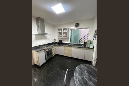 Casa à venda com 180m², 3 quartos e 2 vagas