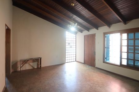 Casa à venda com 97m², 2 quartos e 2 vagasSala