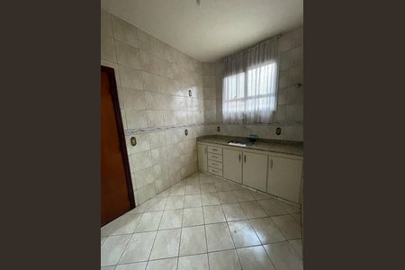 Casa à venda com 85m², 3 quartos e 1 vaga