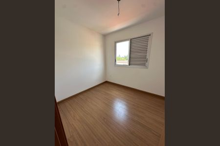 Casa à venda com 3 quartos, 170m² em Santa Rosa, Belo Horizonte