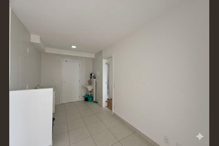 Apartamento para alugar com 37m², 1 quarto e sem vaga Apartamento para alugar com 37m², 1 quarto e sem vagaSala