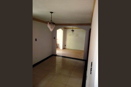 Casa à venda com 3 quartos, 185m² em Indaiá, Belo Horizonte