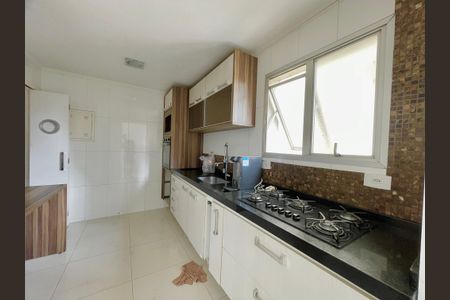 Apartamento para alugar com 75m², 2 quartos e 1 vagaCozinha