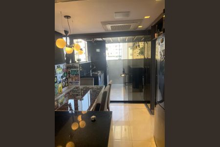 Casa à venda com 202m², 3 quartos e 3 vagas